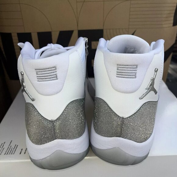 NEW Air Jordan 11 Retro Hi Vast Grey Silver Men Sz 10.5, Women Sz 12  AR0715-100 main image 7